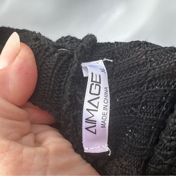 Elegant Black Crochet swim coverup xl - Picture 3 of 3